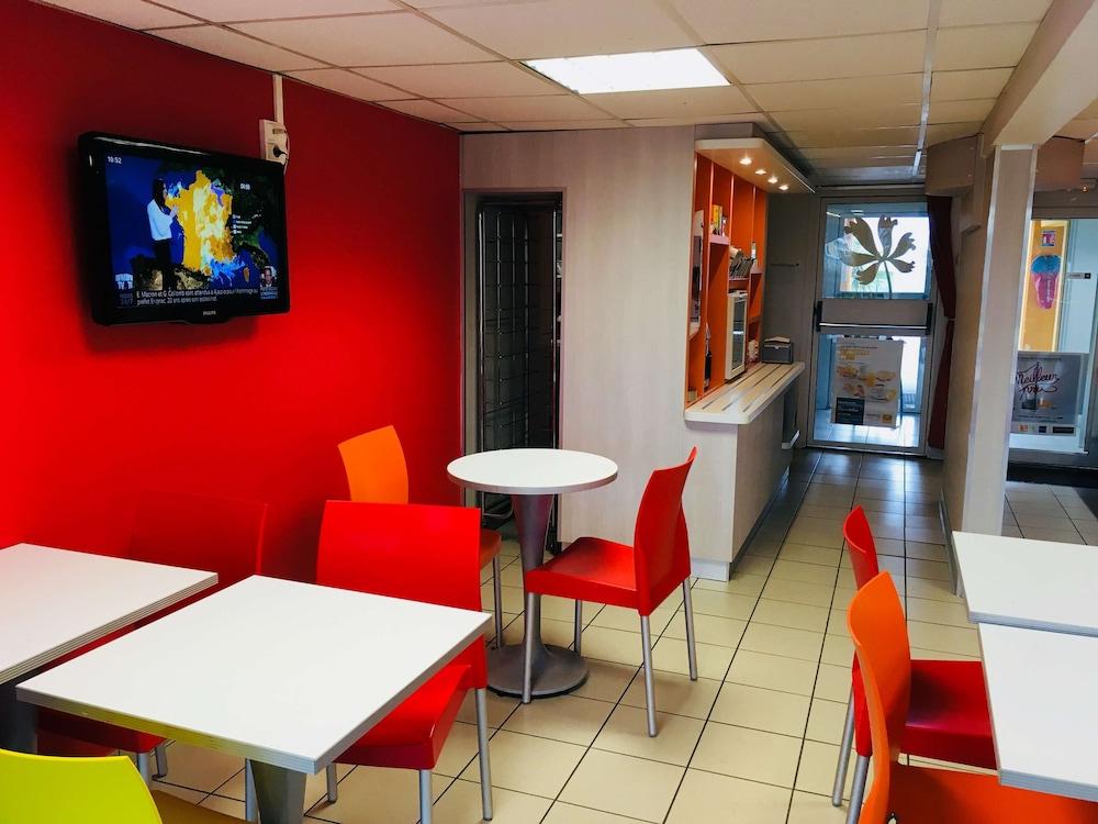 Premiere Classe Hotel Agen
